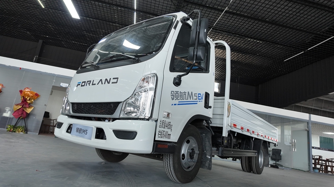 城配破局之选：时代领航M5标载版纯电轻卡，全场景高效赚钱利器