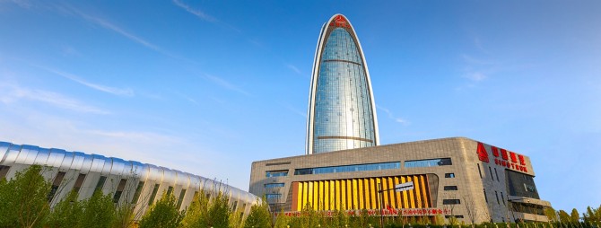 全域突破 三冠制胜！中国重汽2026年1-7月斩获重卡销量、出口、新能源行业三项榜首佳绩